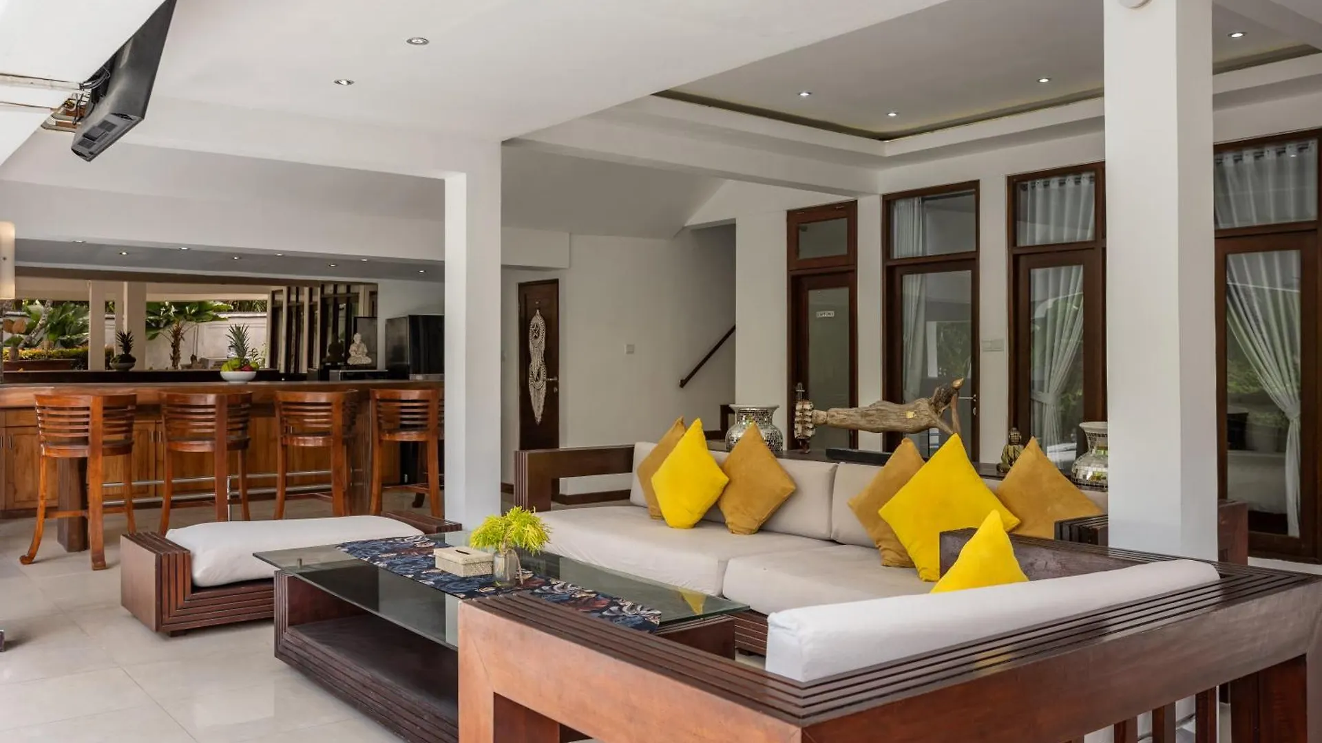 3 Bedroom Villa In D' Centre Seminyak